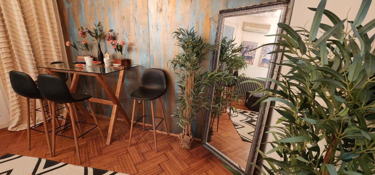Red Clay Hilandarska Apartamento Belgrado Exterior foto