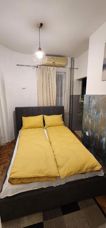 Red Clay Hilandarska Apartamento Belgrado Exterior foto